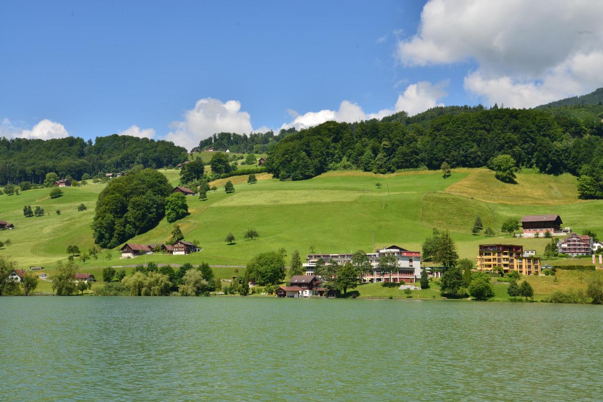 Hotel Kurhaus Am Sarnersee ซาร์เนน ภายนอก รูปภาพ