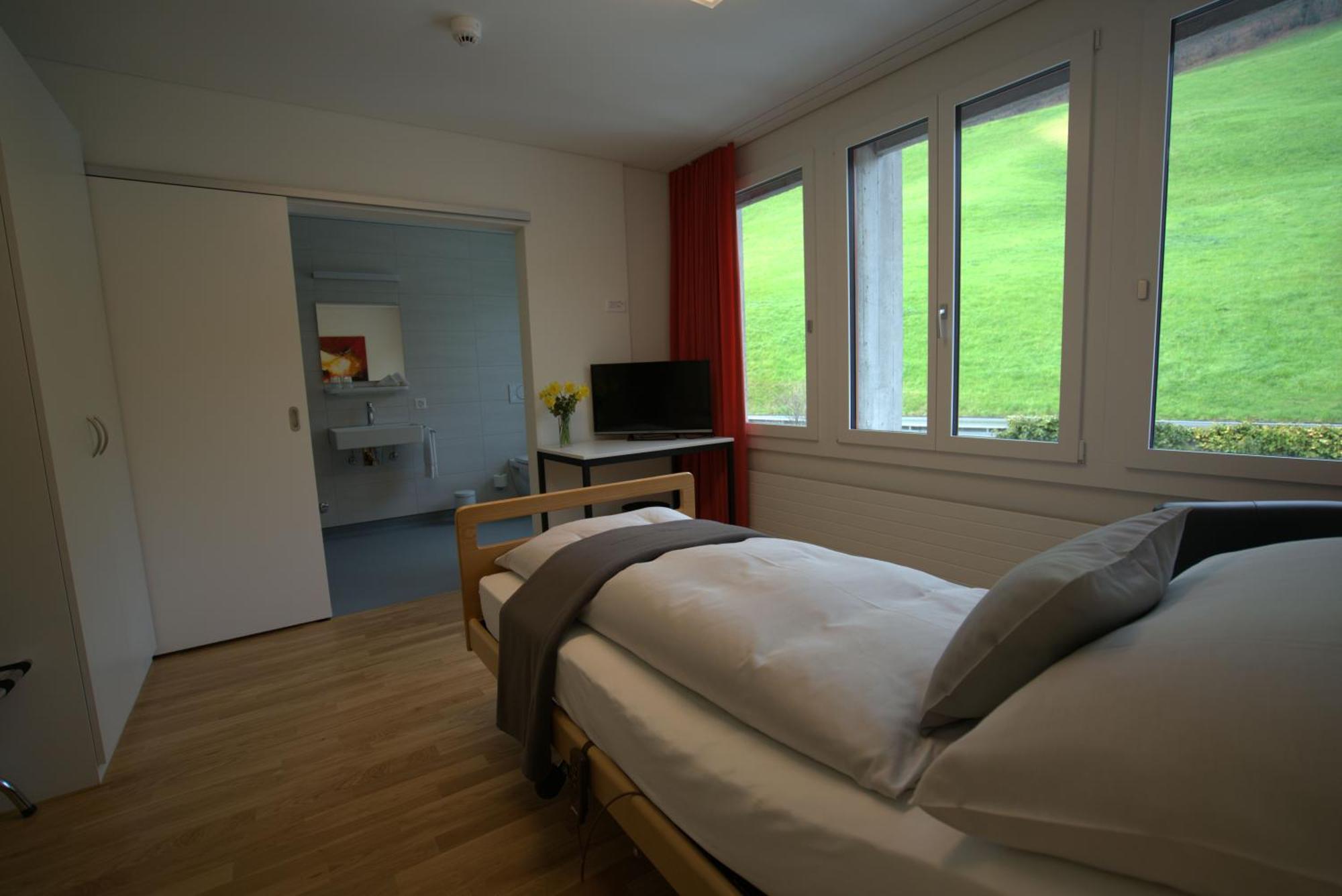 Hotel Kurhaus Am Sarnersee ซาร์เนน ภายนอก รูปภาพ